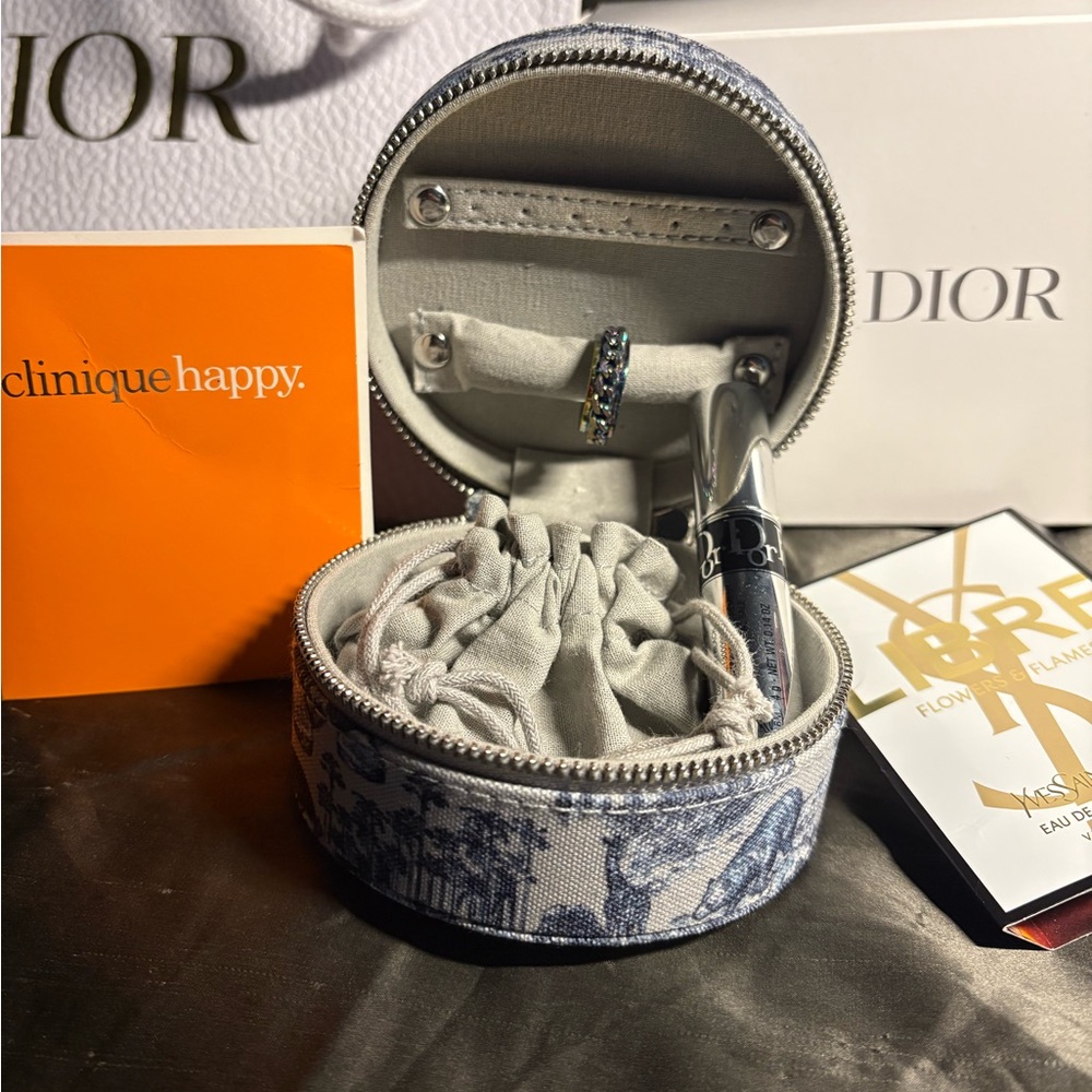 DIOR Around The World Jewelry Case & New Mascara Scent Sample, Spin Ring VIP col